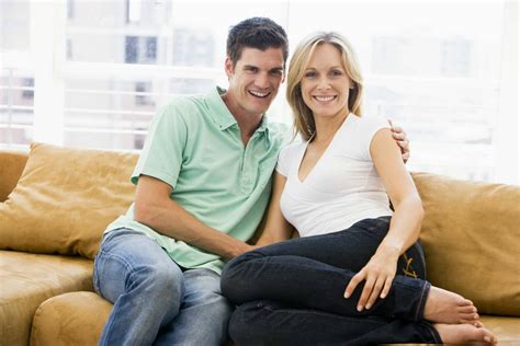 Older Women Dating Younger Men .